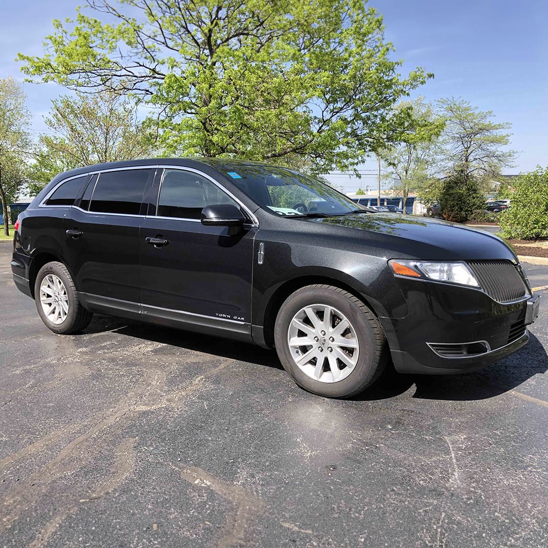Lincoln MKT Town Car-style sedan, front three-quarter exterior view
